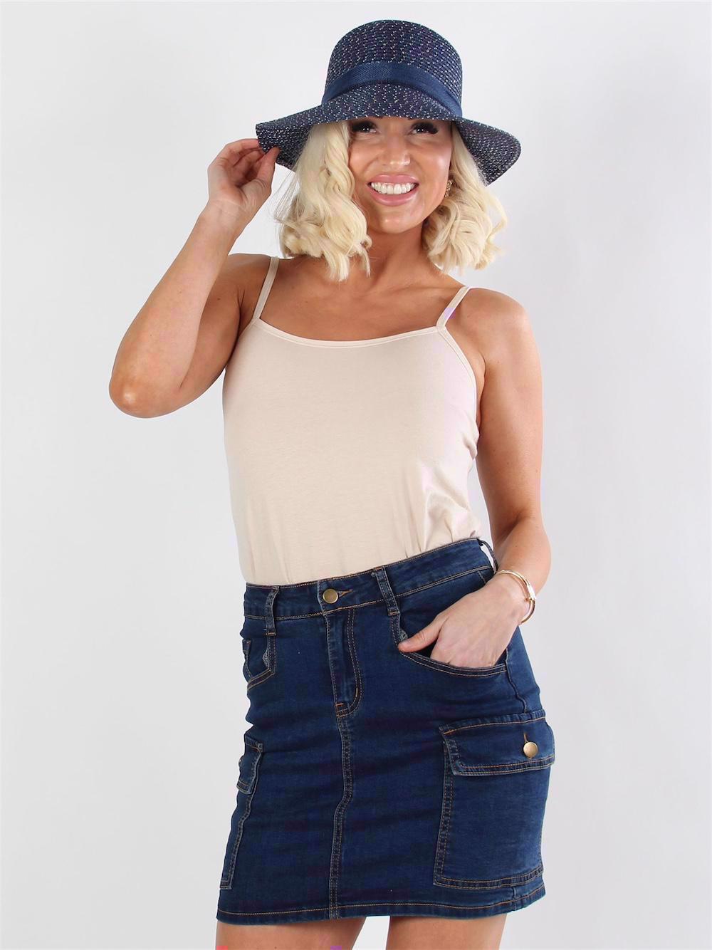 Yusra - Svart denimkjol med fickor på sidan